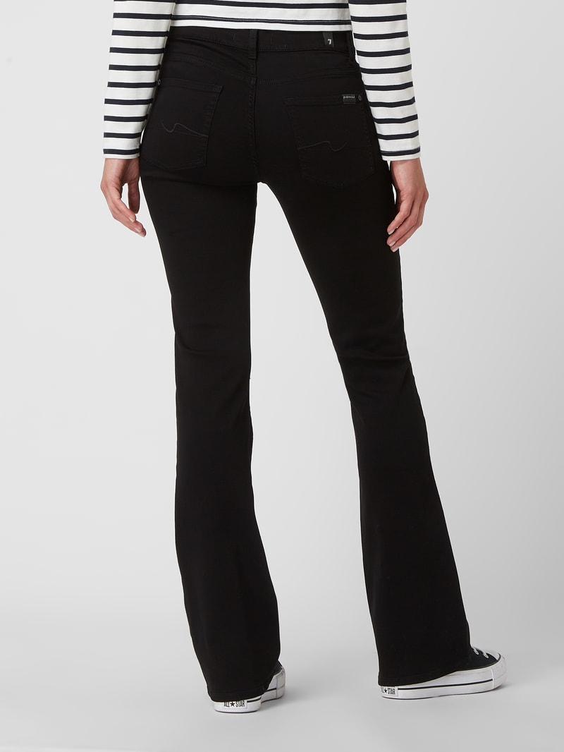 Bootcut Jeans mit Lyocell-Anteil in schwarz