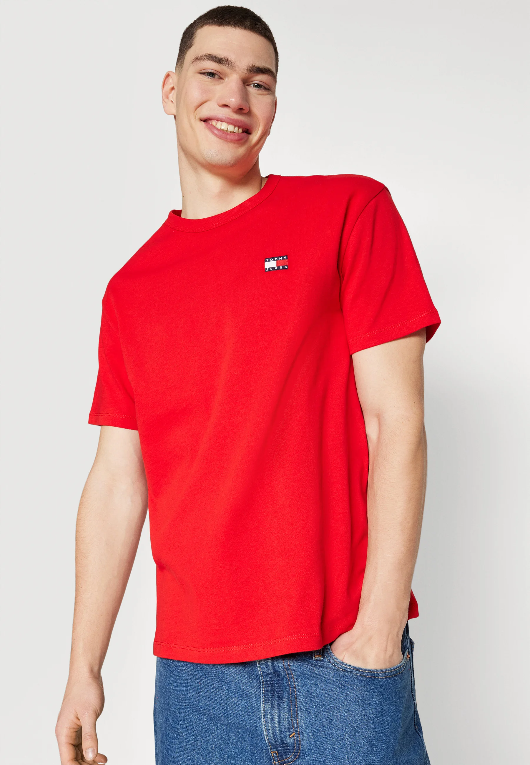 Tommy Jeans TJM REG BADGE TEE EXT - Camiseta básica