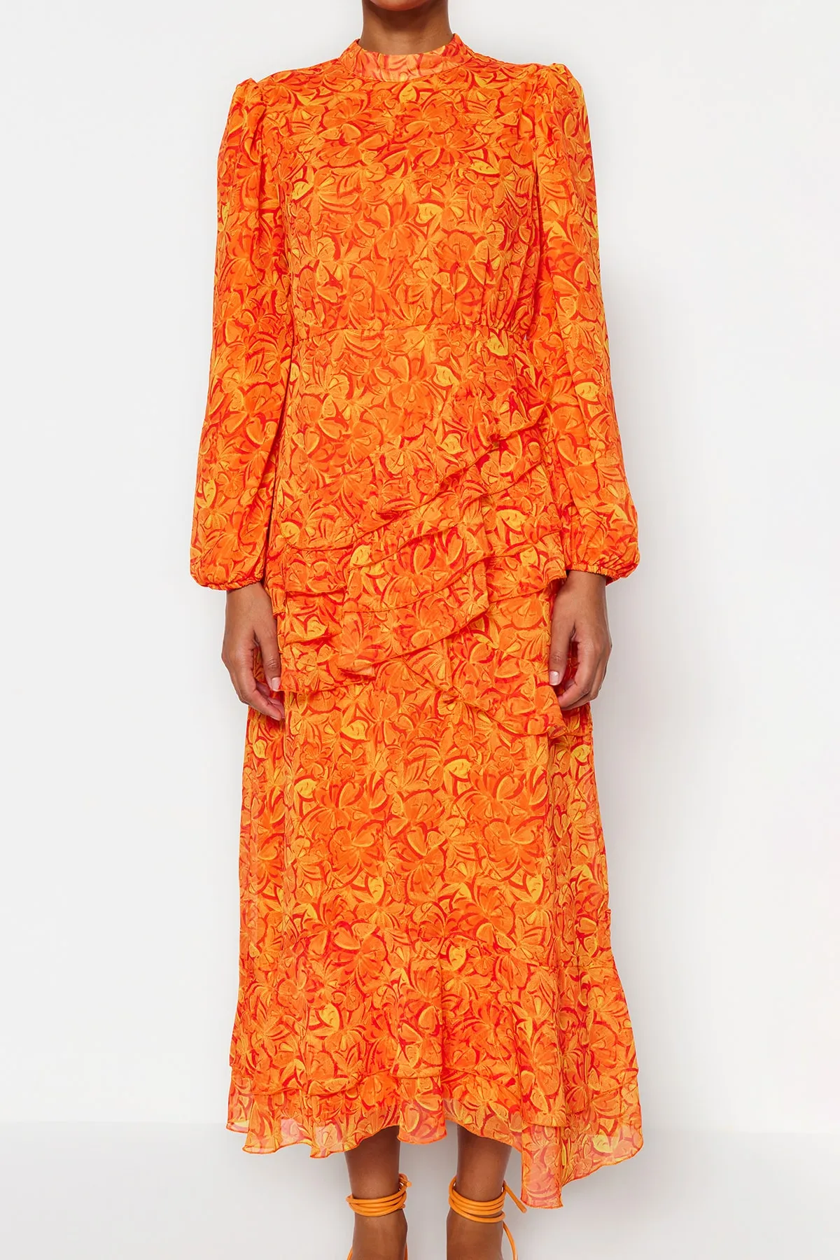 Trendyol Modest  Orangefarbenes Kleid aus gewebtem Chiffon mit Blumenrock, Rüschenfutter TCTSS23EB00160