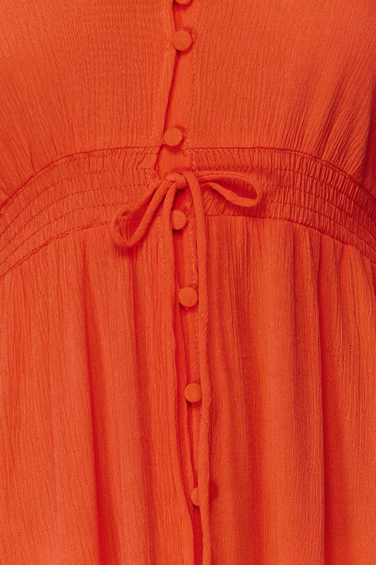 Trendyol Collection  Orangefarbenes Maxi-Strandkleid mit gewebten Rüschen TBESS24EL00092