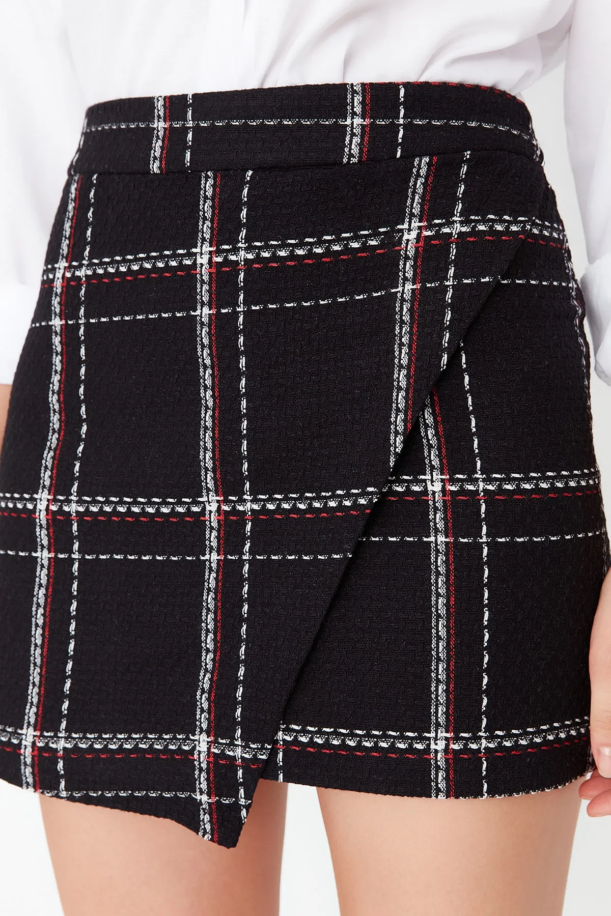 Trendyol Collection  TWOAW23ET00050 - Zweireihiger Minirock aus schwarzem Tweedstoff