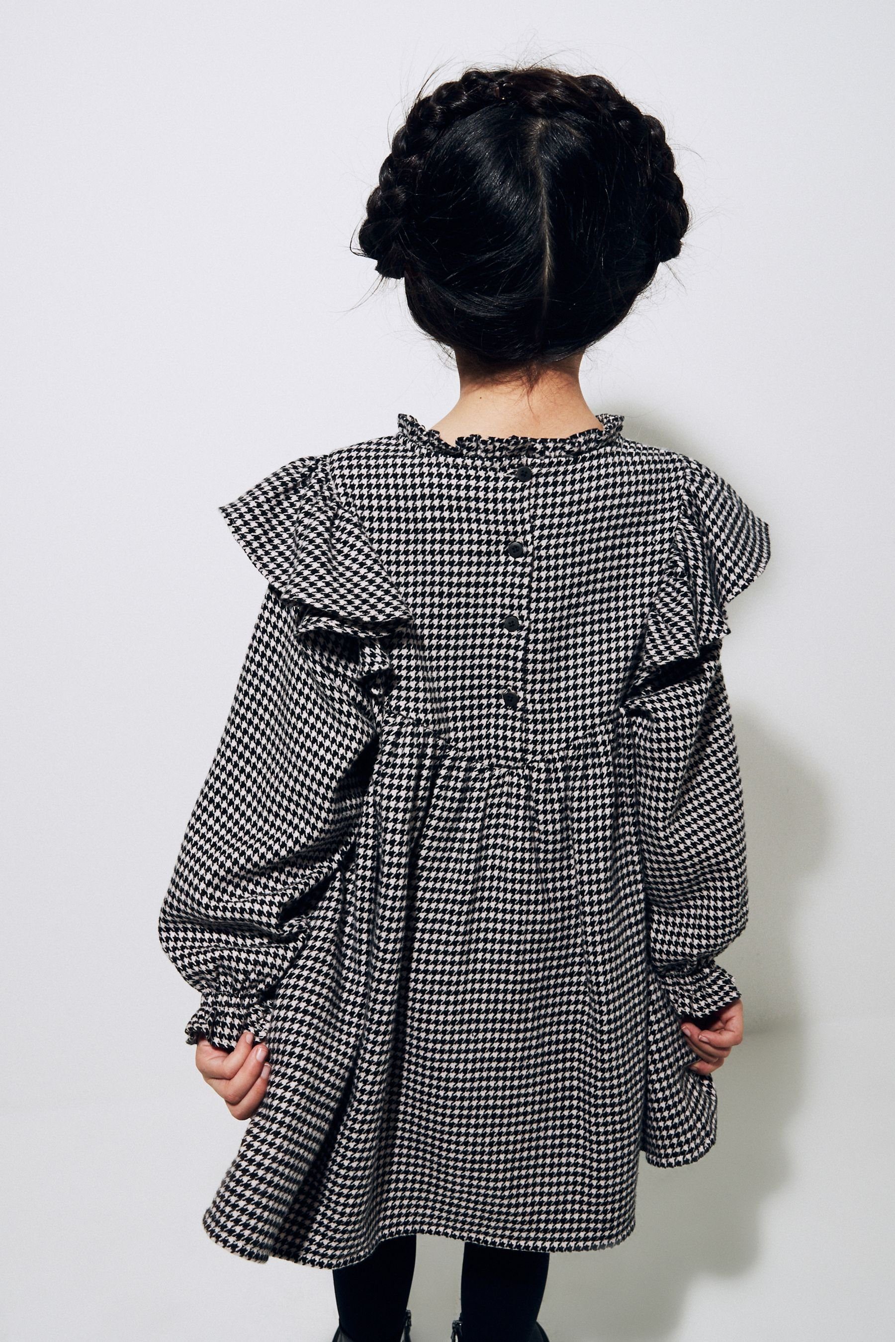 Next Karokleid Kariertes Kleid mit Rüschen (1-tlg)