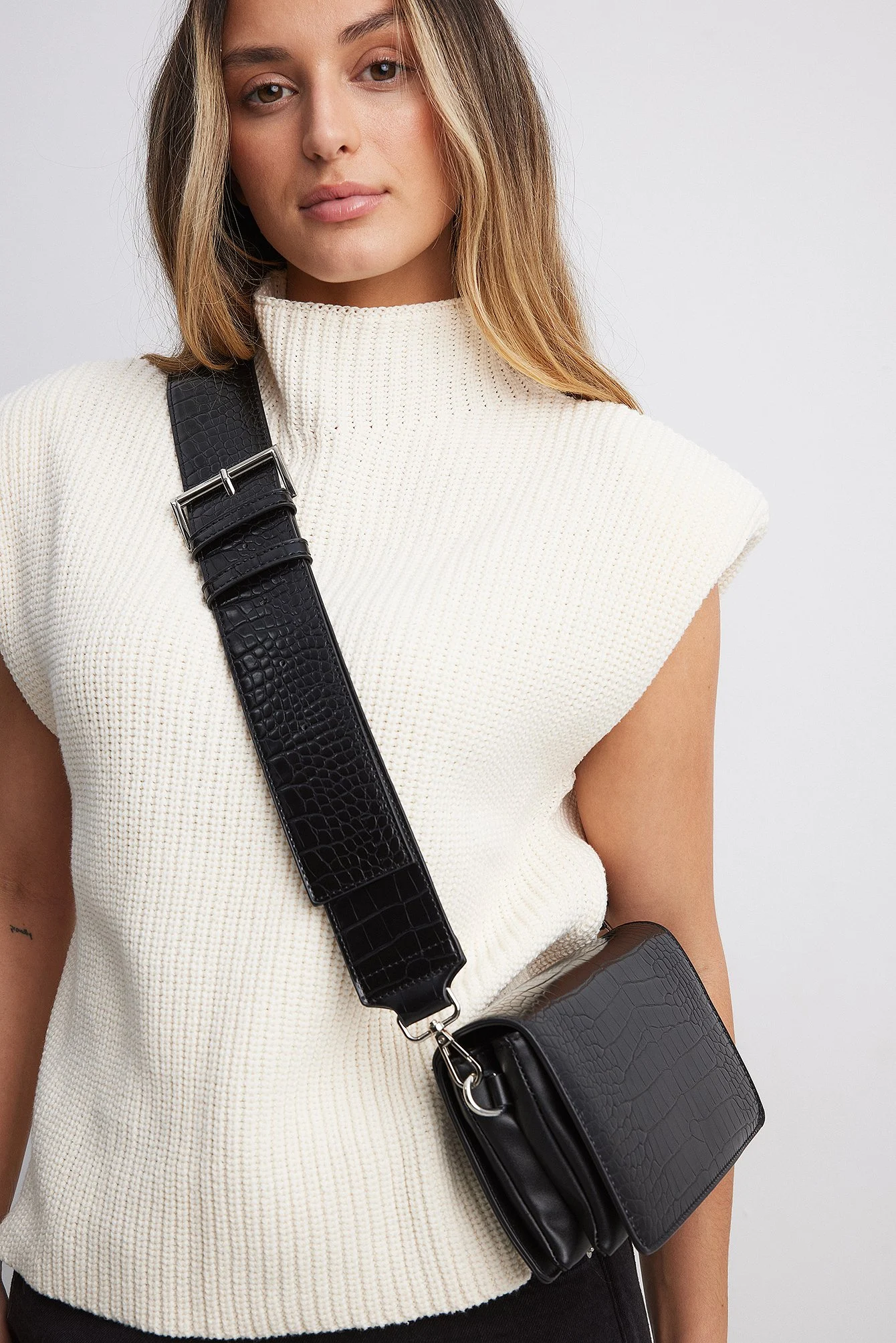 Schlanke Fachtasche in Krokodil-Optik