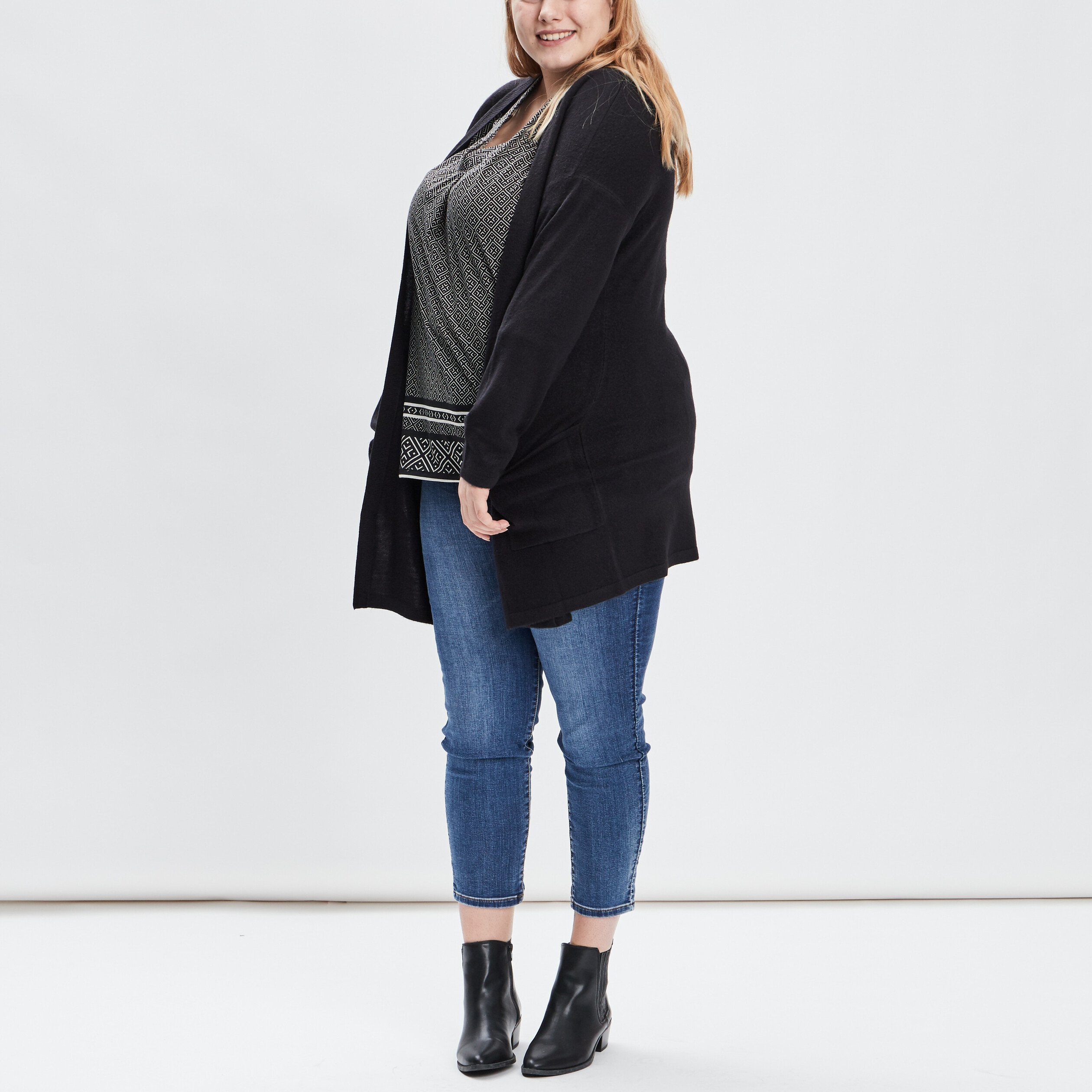Gilet mi-long avec col en V noir femme grande taille | La Halle