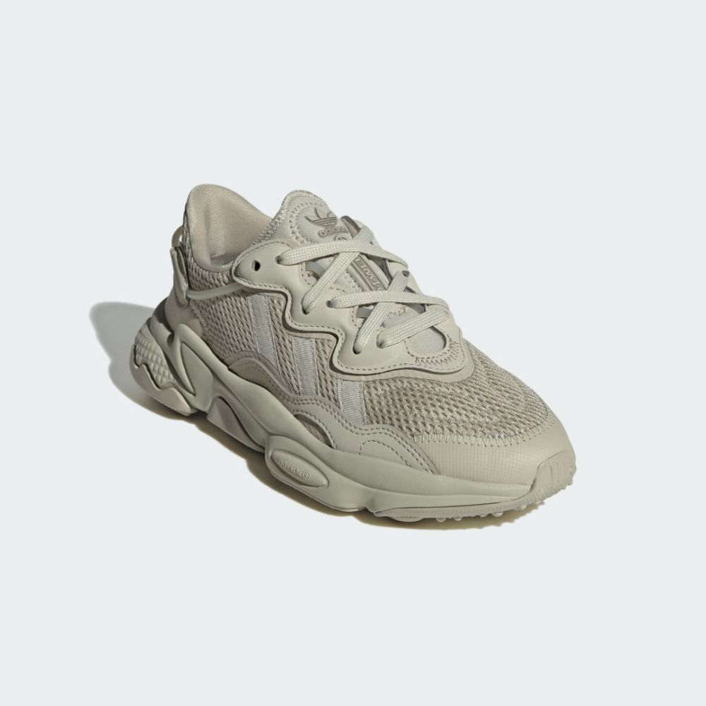 adidas Ozweego IE2780 / grau
