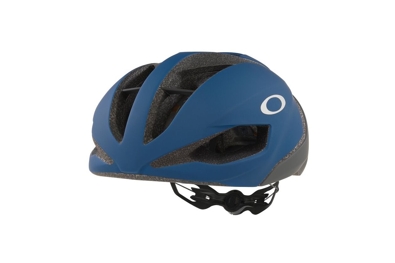 Oakley ARO5