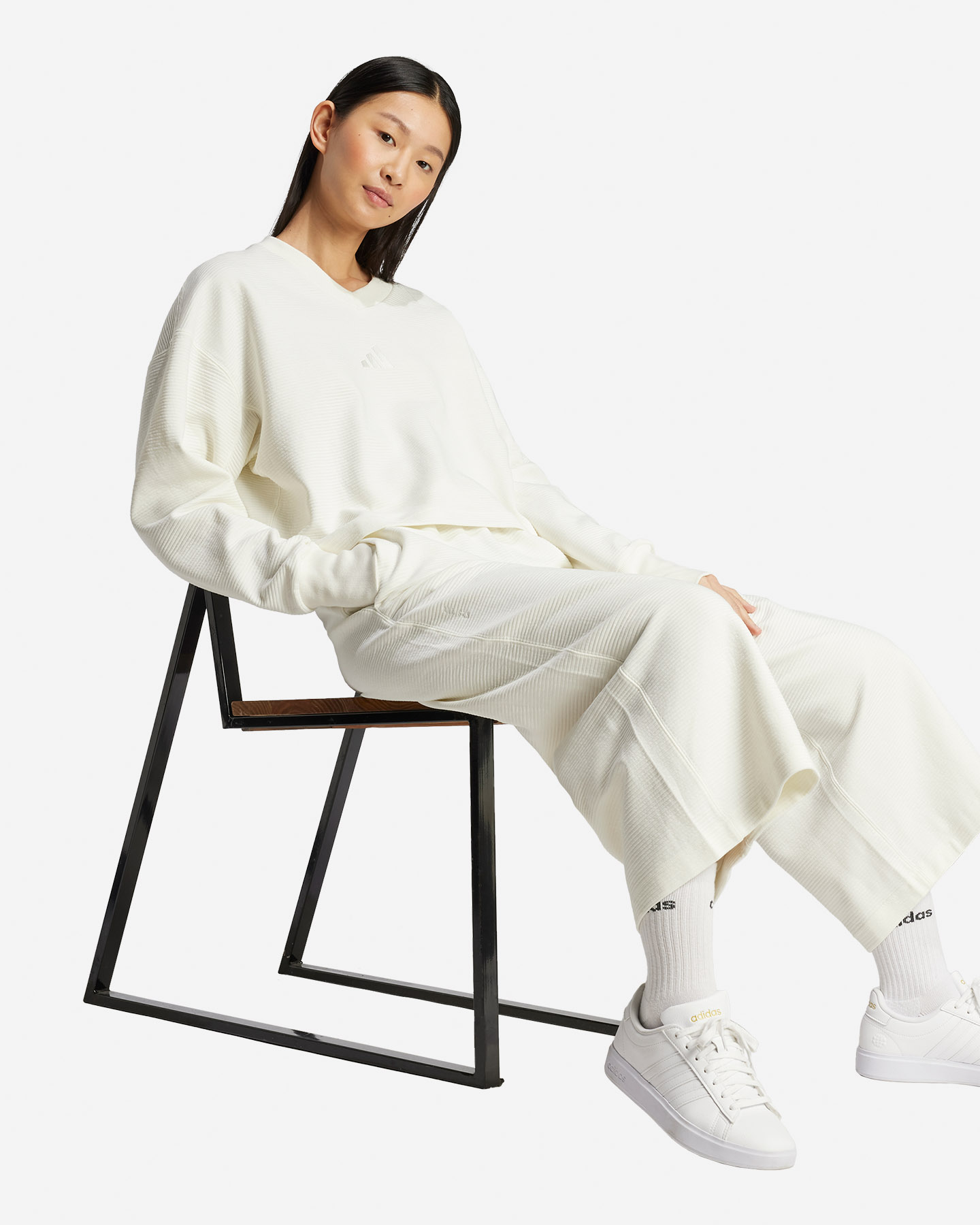 Adidas Małe Logo Felpa Szn W IY6828
