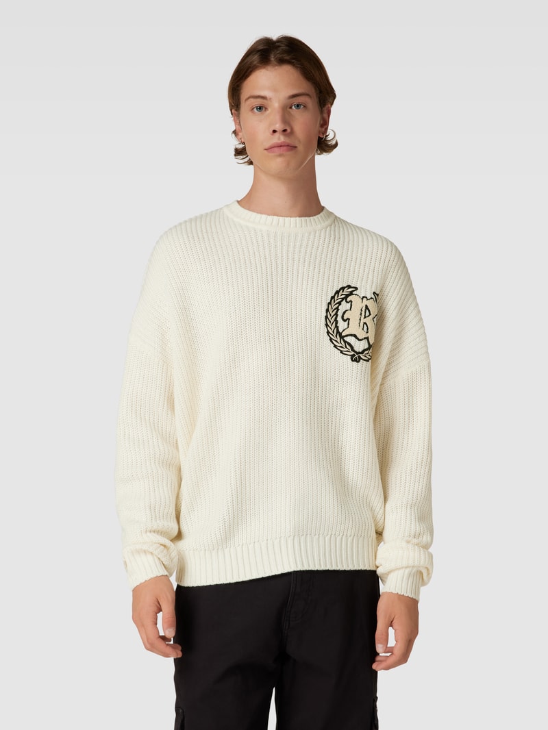 Strickpullover mit überschnittenen Schultern in ecru