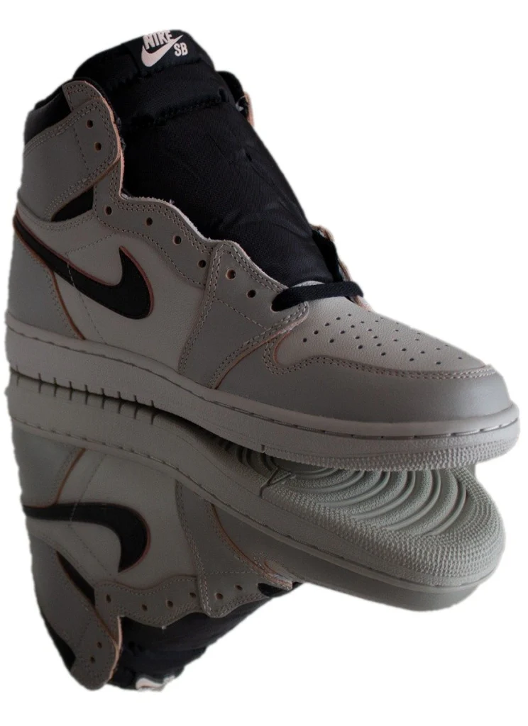 Air Jordan 1 Retro High OG Defiant SB NYC to Paris