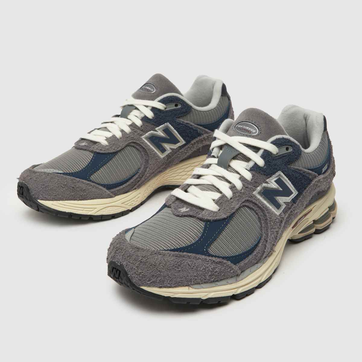 New Balance 2002r sportcipő szürke és sötétkék színben