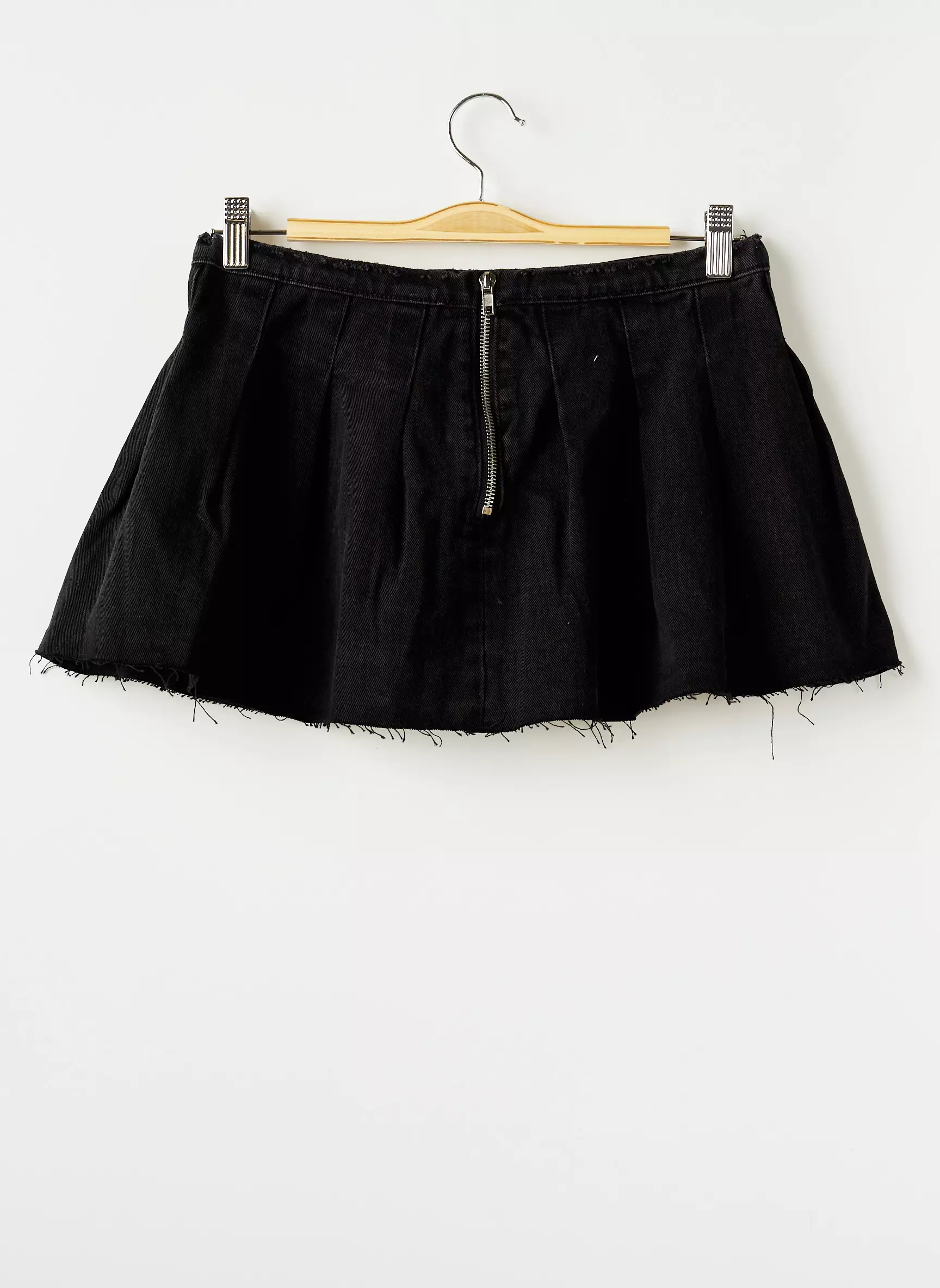 Pretty Little Thing Mini Jupe Femme couleur noir