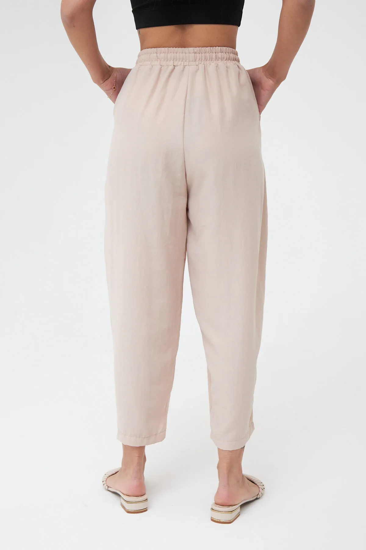 Laluvia  Cremefarbene Ayrobin-Shalwar-Hose mit Taschen