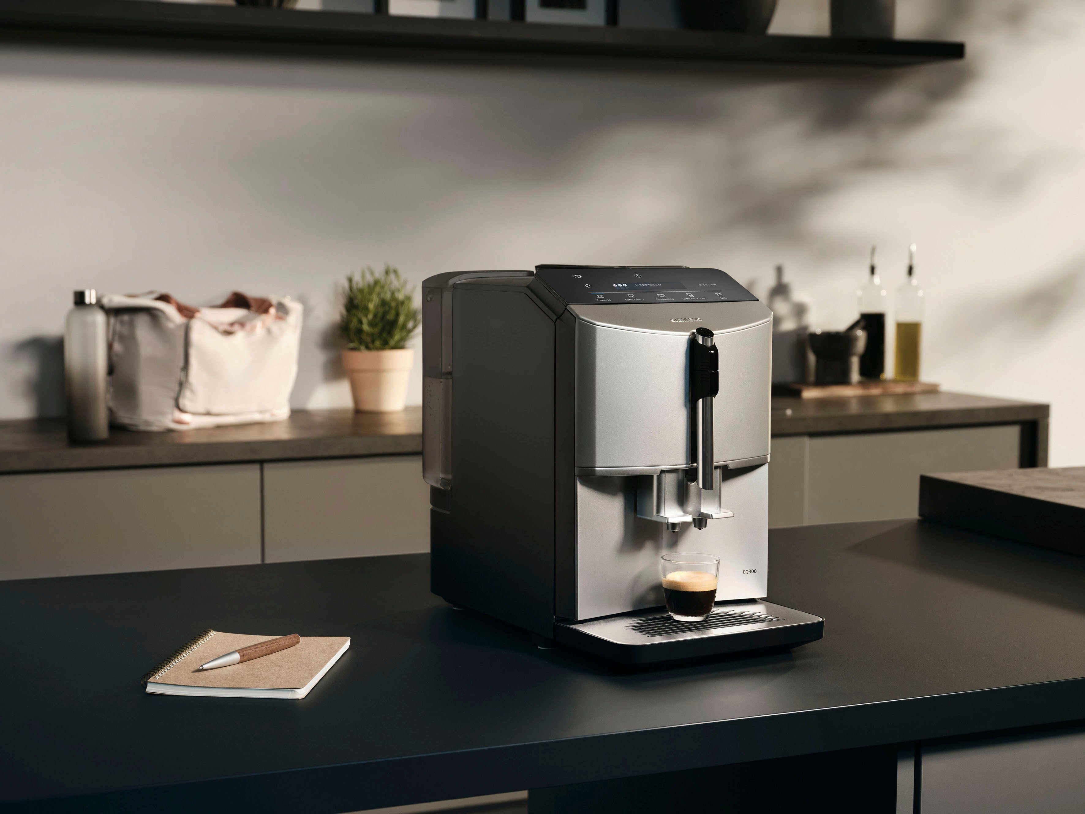 SIEMENS Kaffeevollautomat TF303E07, Inox silver metallic