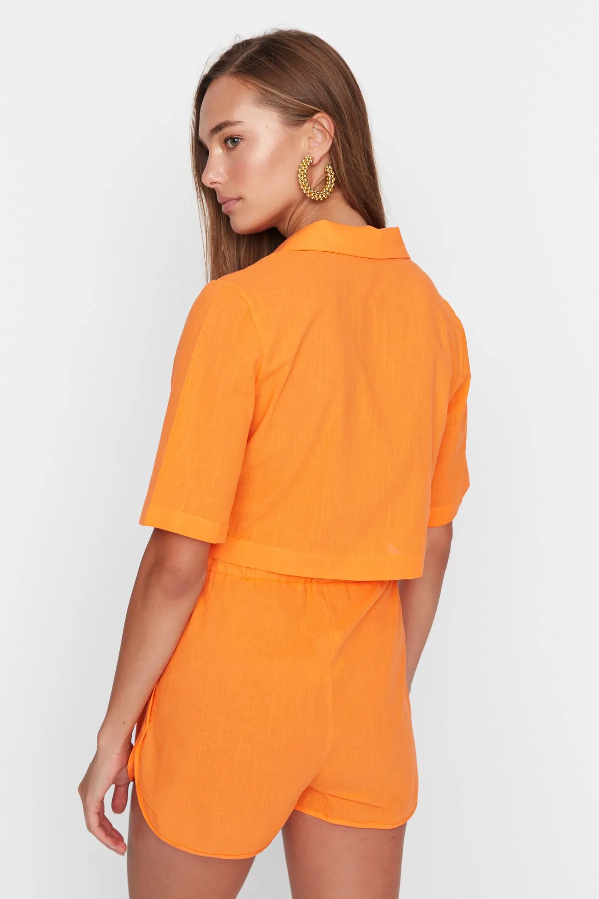 Trendyol Collection  Orangefarbenes Oberteil- und Unterteil-Set mit Kragendetail TBESS21AU0168