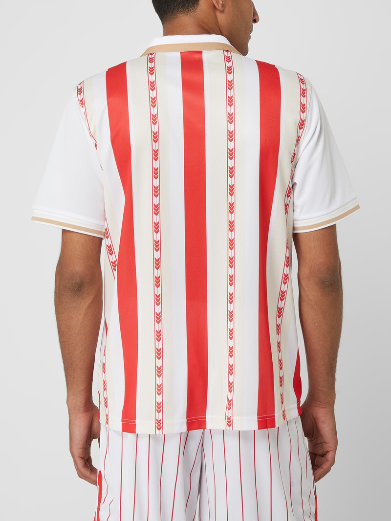 Baseballshirt mit Badges in rot