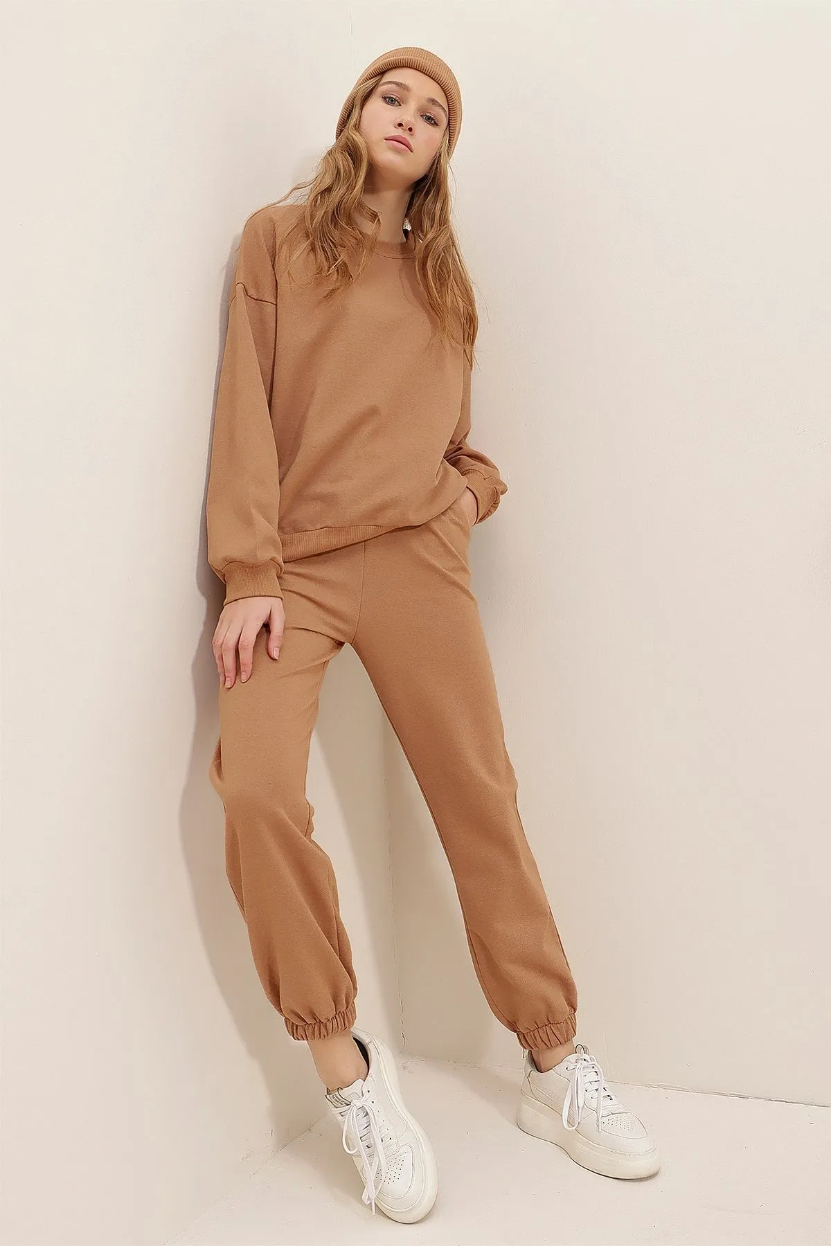 Trend Alaçatı Stili  Trainingsanzug - Beige - Regular Fit