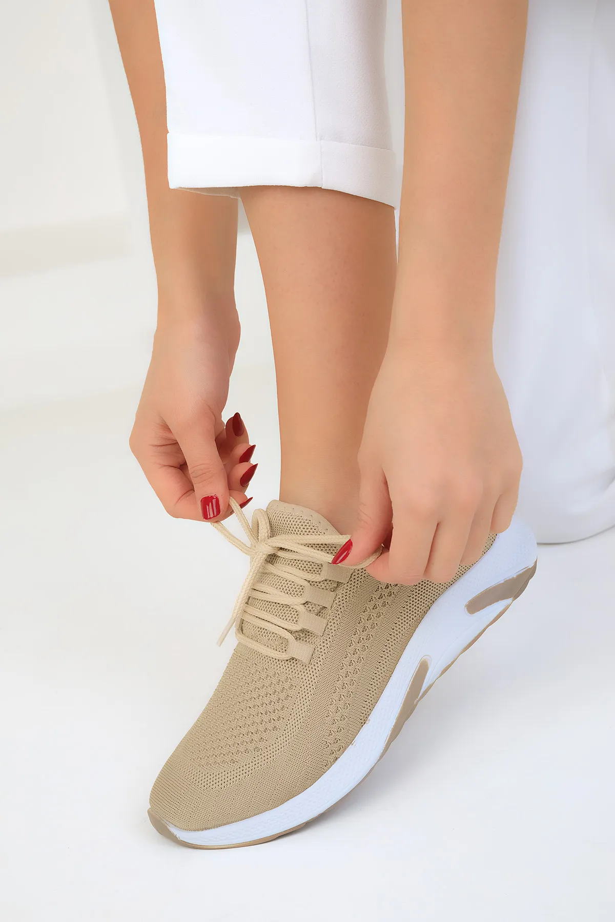 SOHO  Beige Damen Sneakers 18953