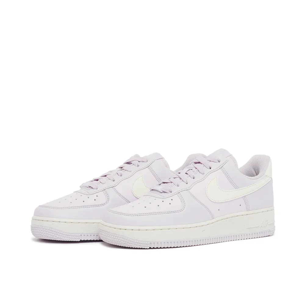 Nike Air Force 1 07 DV3808-500 / lila