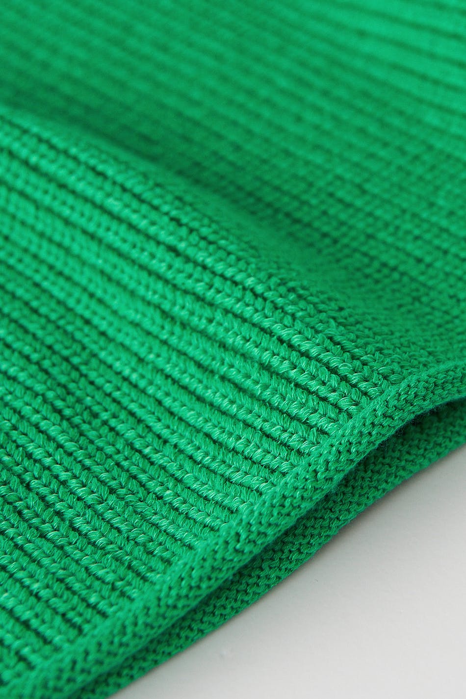 Y knitted summer sweater