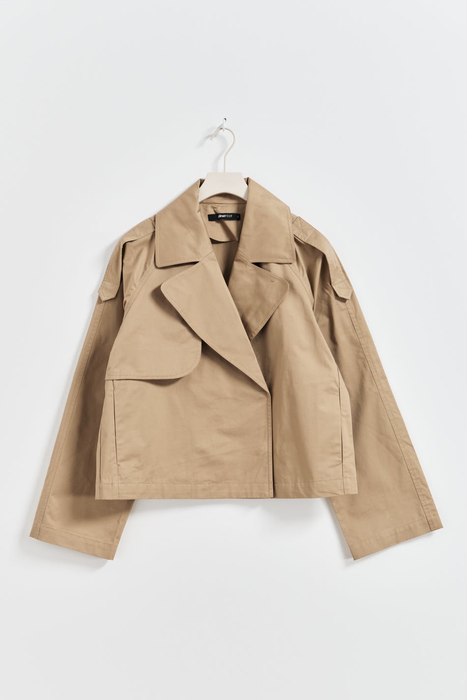 Short trench coat