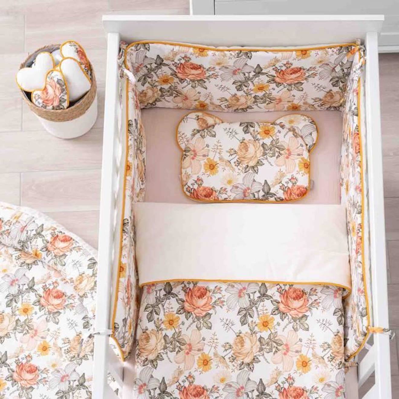 Tour de lit universel et réversible, Néo Vintage Multicolore Pour lit bébé de 60 x 120 cm ou 70 x 140 cm blanc