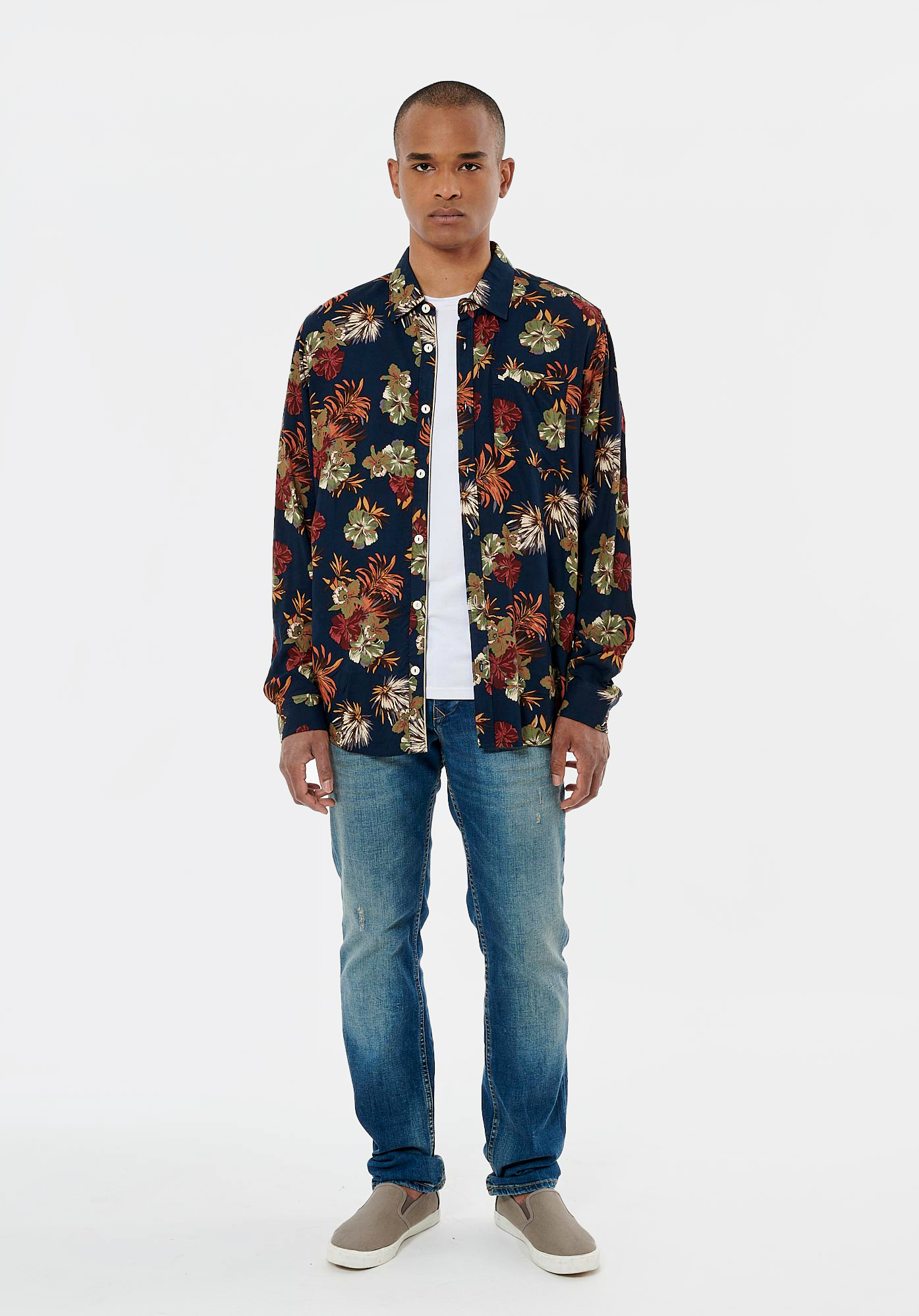 CHILL  Chemise bleue fleurie homme