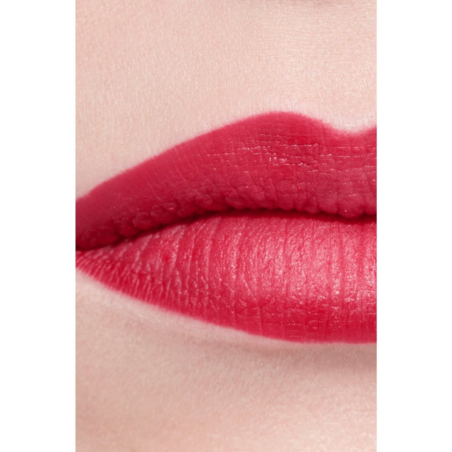 CHANEL ROJO TERCIOPELO LUMINOSO