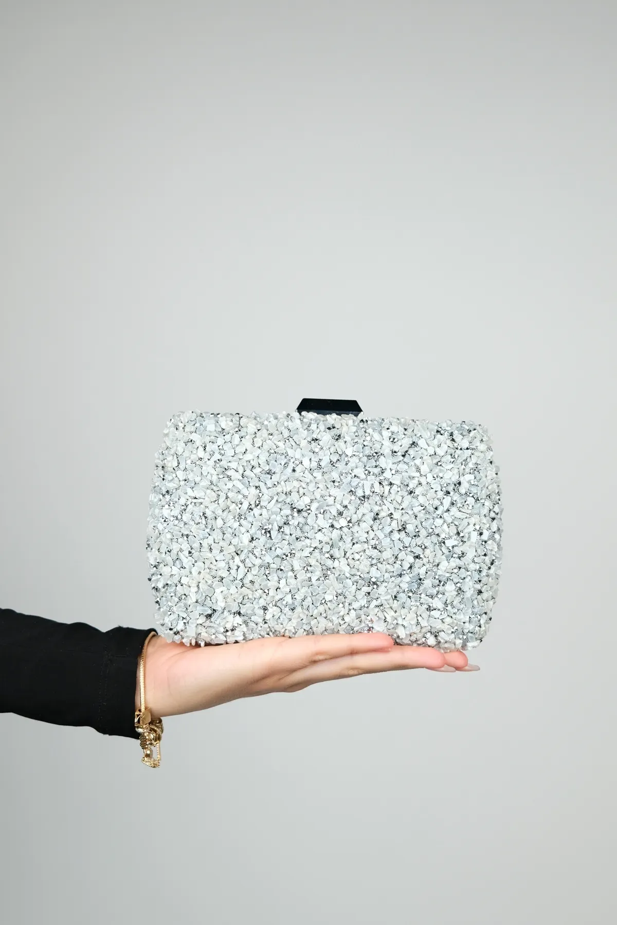 LuviShoes  SEUL Graue Kieselstein-Abendtasche für Damen