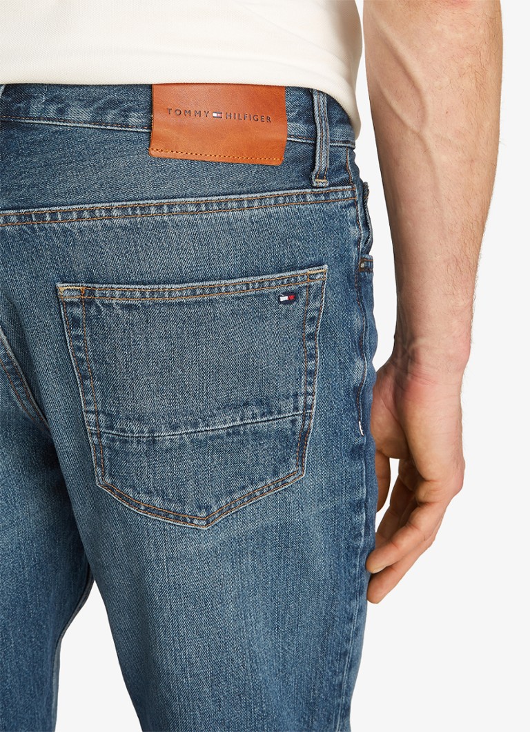 Jeansy Tommy Hilfiger Mercer z prostą nogawką, średnie wyblaknięcie
