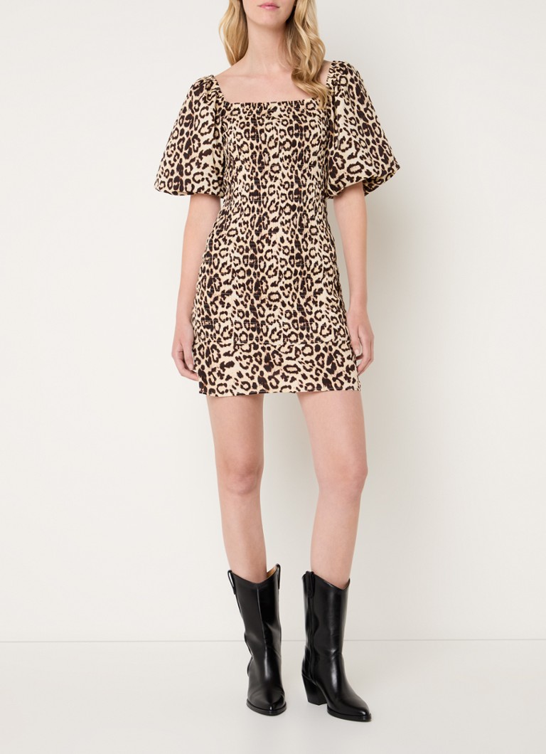 Elegante mini abito con stampa leopardata e arricciature