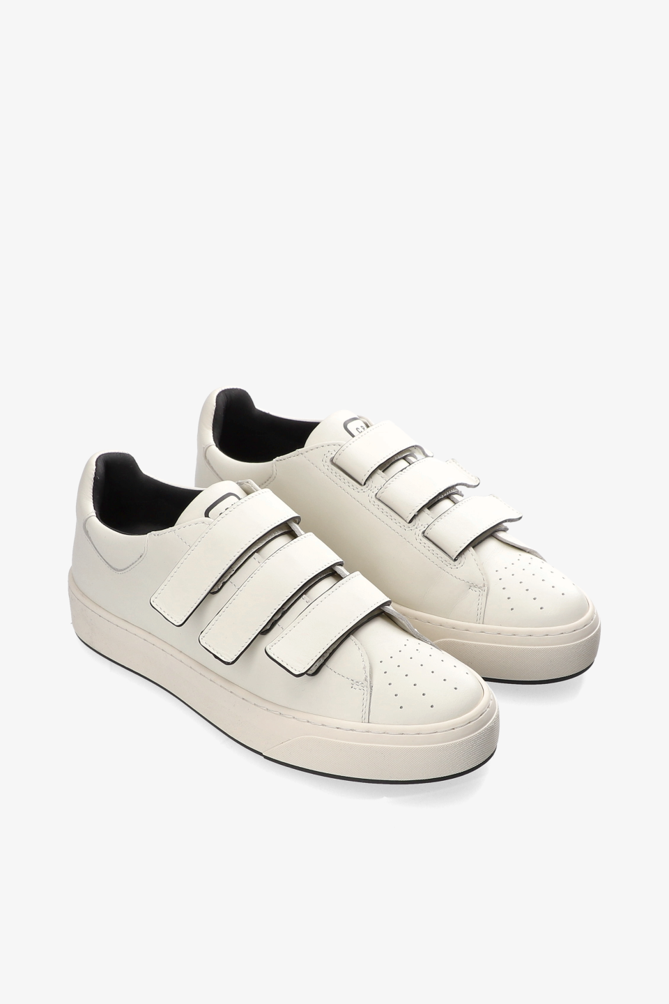 CPH429 soft vitello milk/black