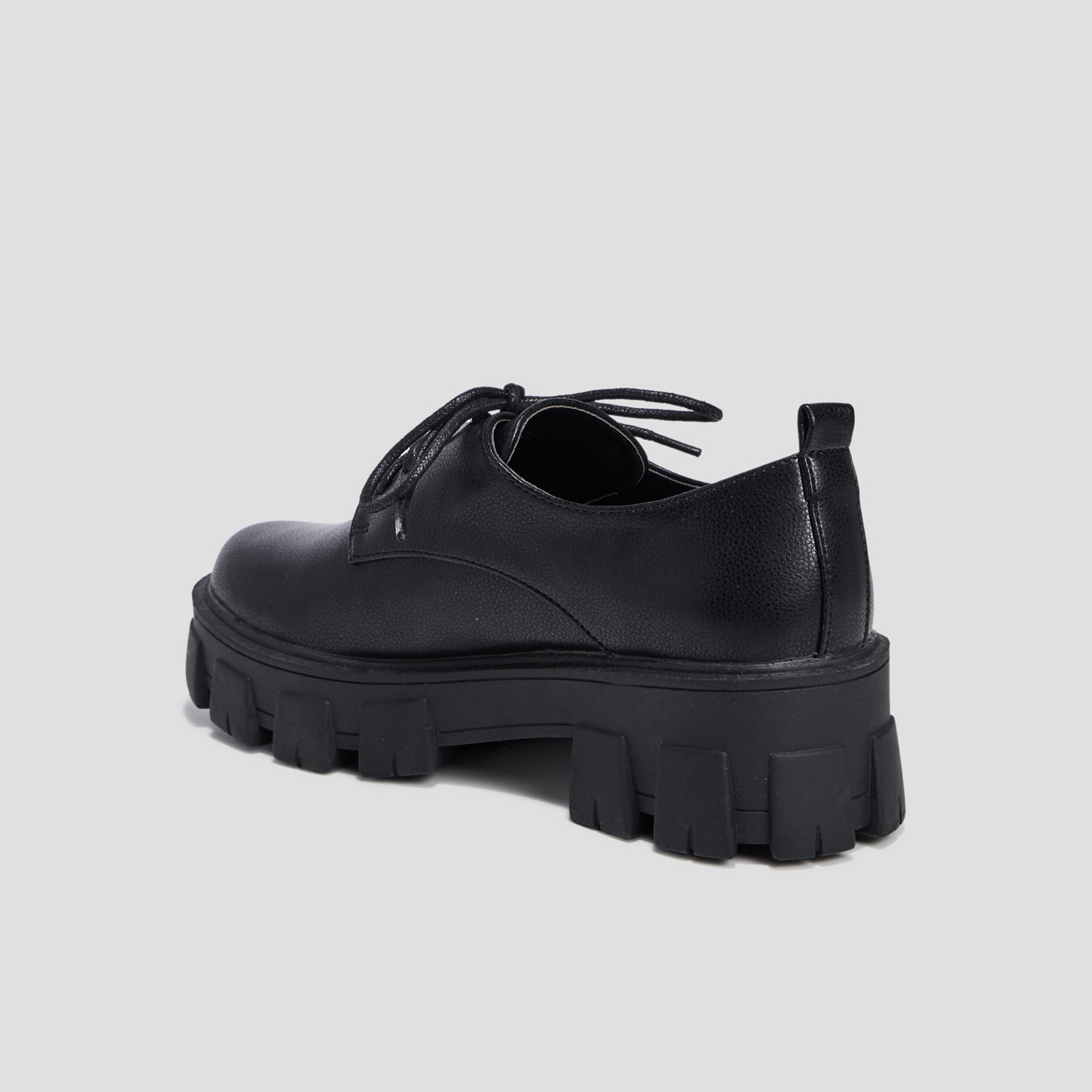 Derbies à lacets Liberto noir femme | La Halle
