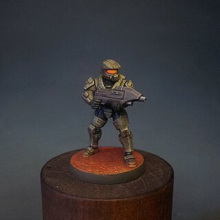 Master Commander (28 mm)