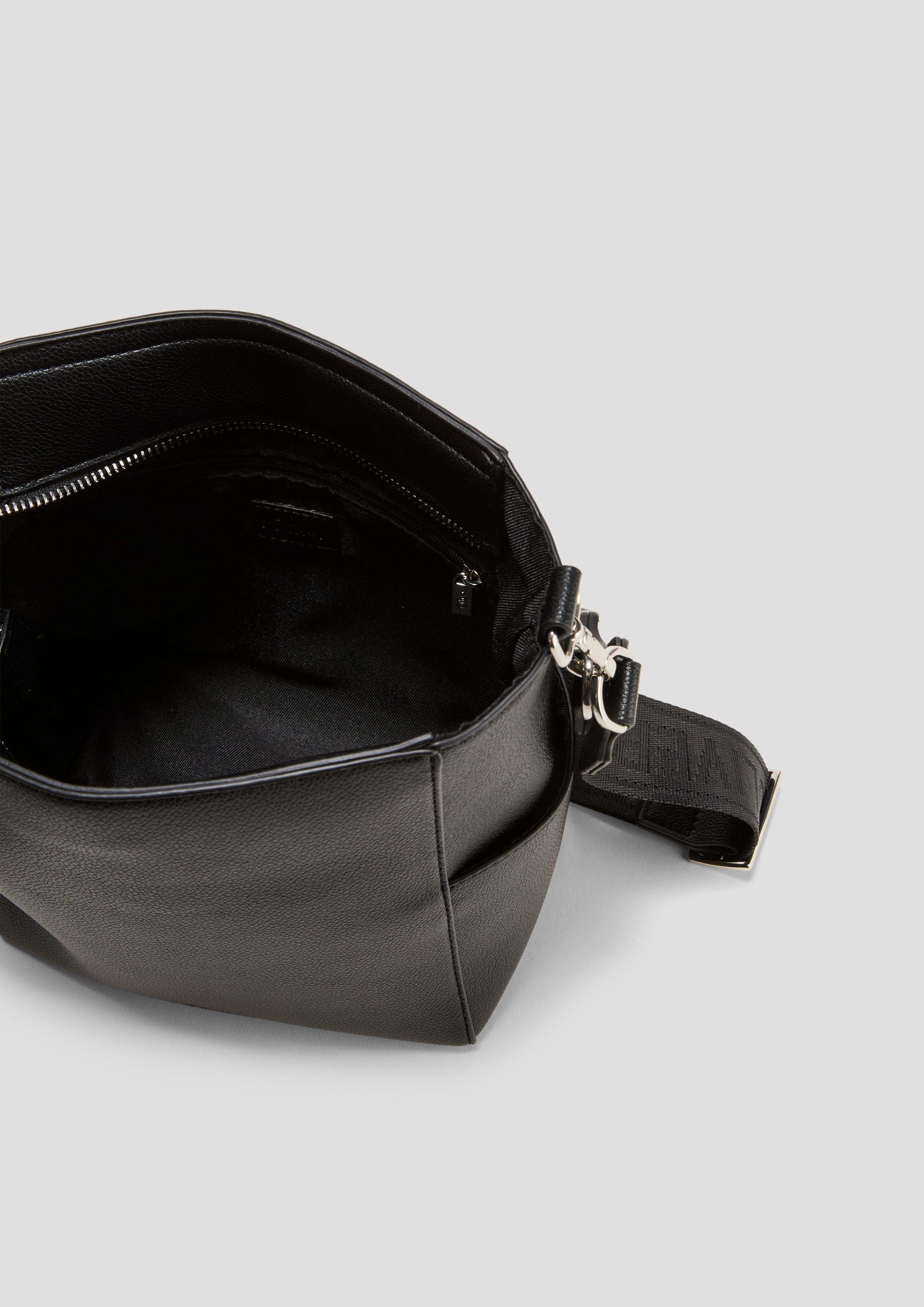 Shoulder Bag mit Logo-Schultergurt  2141328-9999