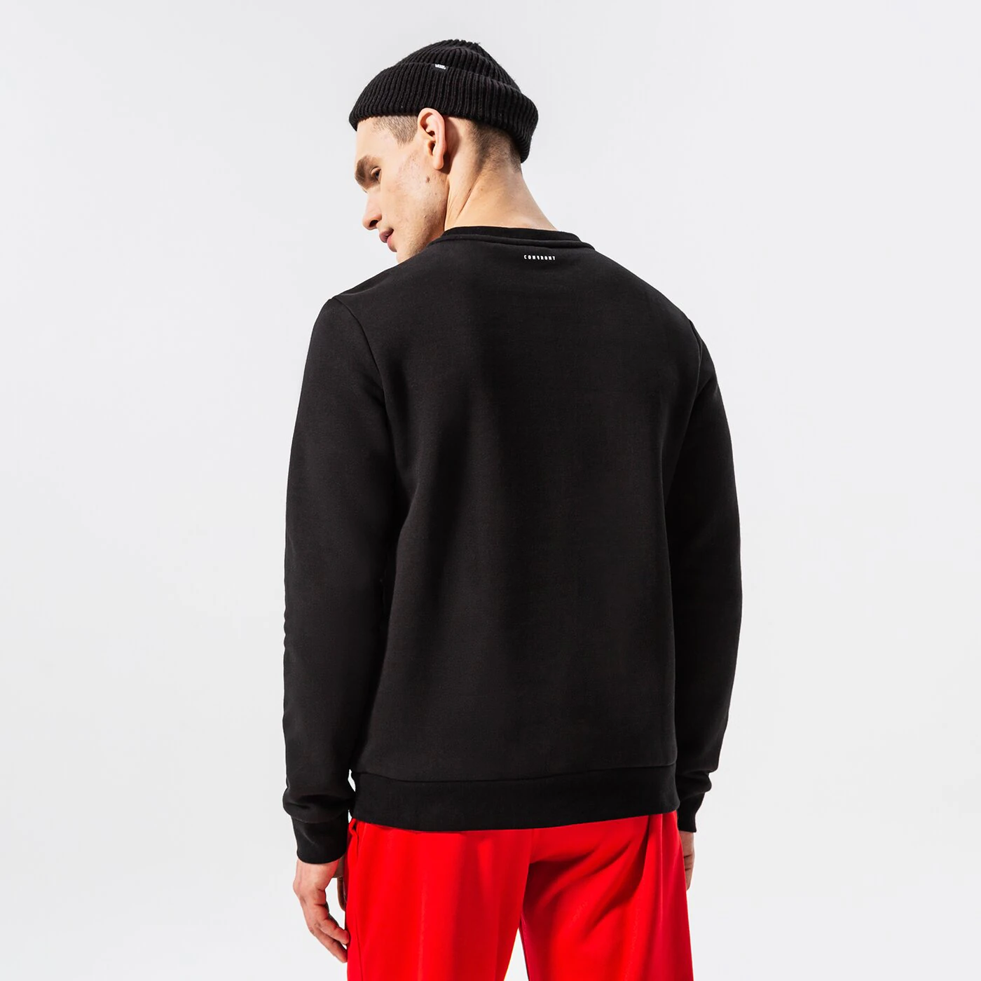 CONFRONT SWEATSHIRT ESSENTIAL CREW Schwarz
