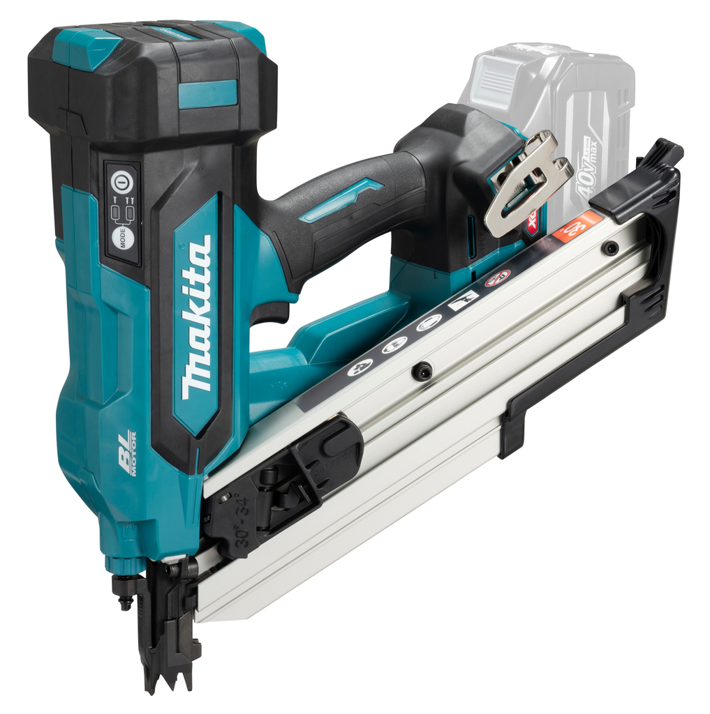 Grapadora inalámbrica Makita BN001GZ XGT de 40 V máx. con cabezal en D (batería y cargador no incluidos). Estuche incluido.