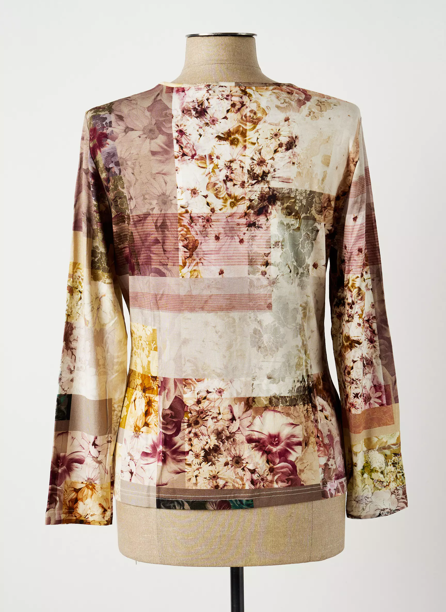Guy Dubouis Tshirts Femme couleur beige