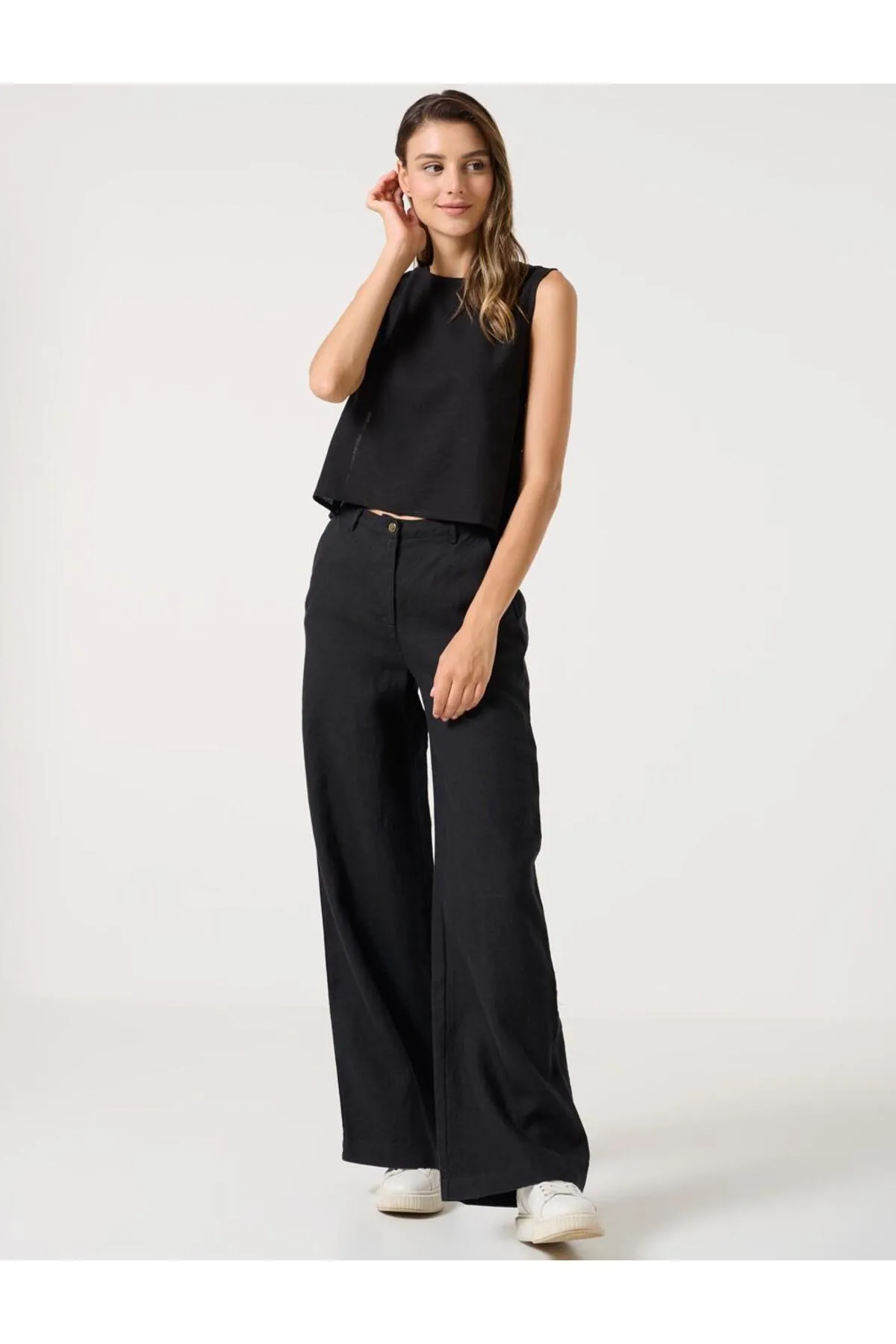 Jimmy Key  Schwarze, locker geschnittene Leinenhose mit hoher Taille und Taschen