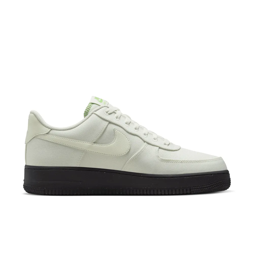 Nike Air Force 1 07 FJ4160-002 / grün