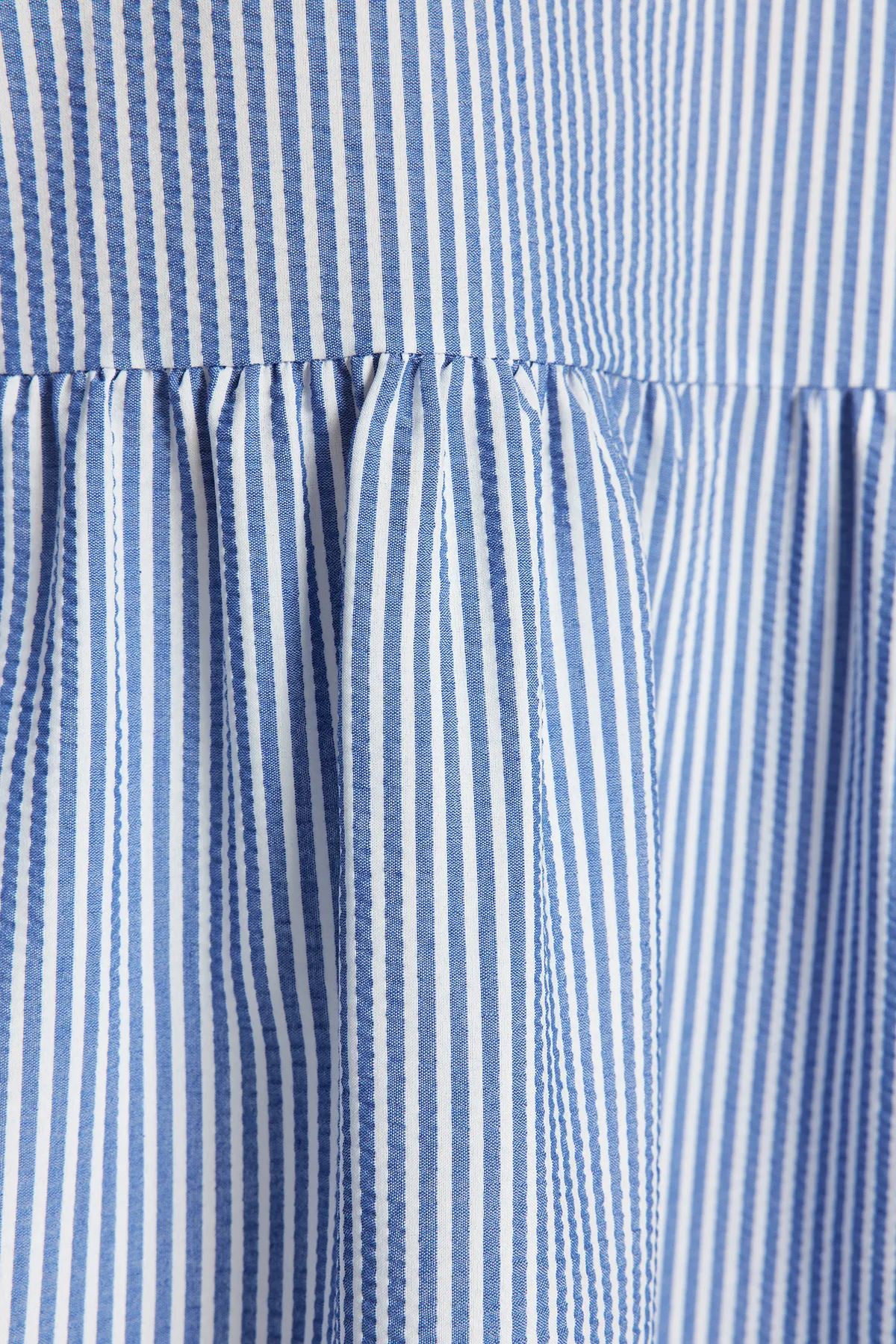 Trendyol Modest  Blaue, detaillierte Tunika mit hohem Kragen und Raffung TCTSS22GO0108