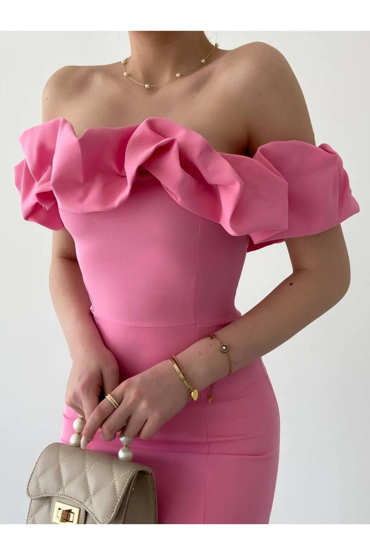 SONREİR  NIEDRIGE SCHULTERKLEID IN MIDI-LÄNGE