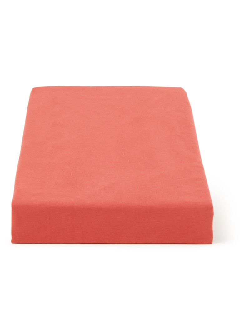 BeddingHouse Dutch Design -muotoiltu lakana luomupuuvillasekoitteesta, kulman korkeus 28 cm