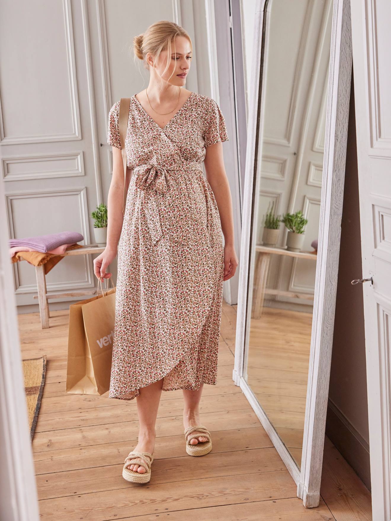 Robe imprimée fleurs avec lien à ceinturer grossesse et allaitement écru