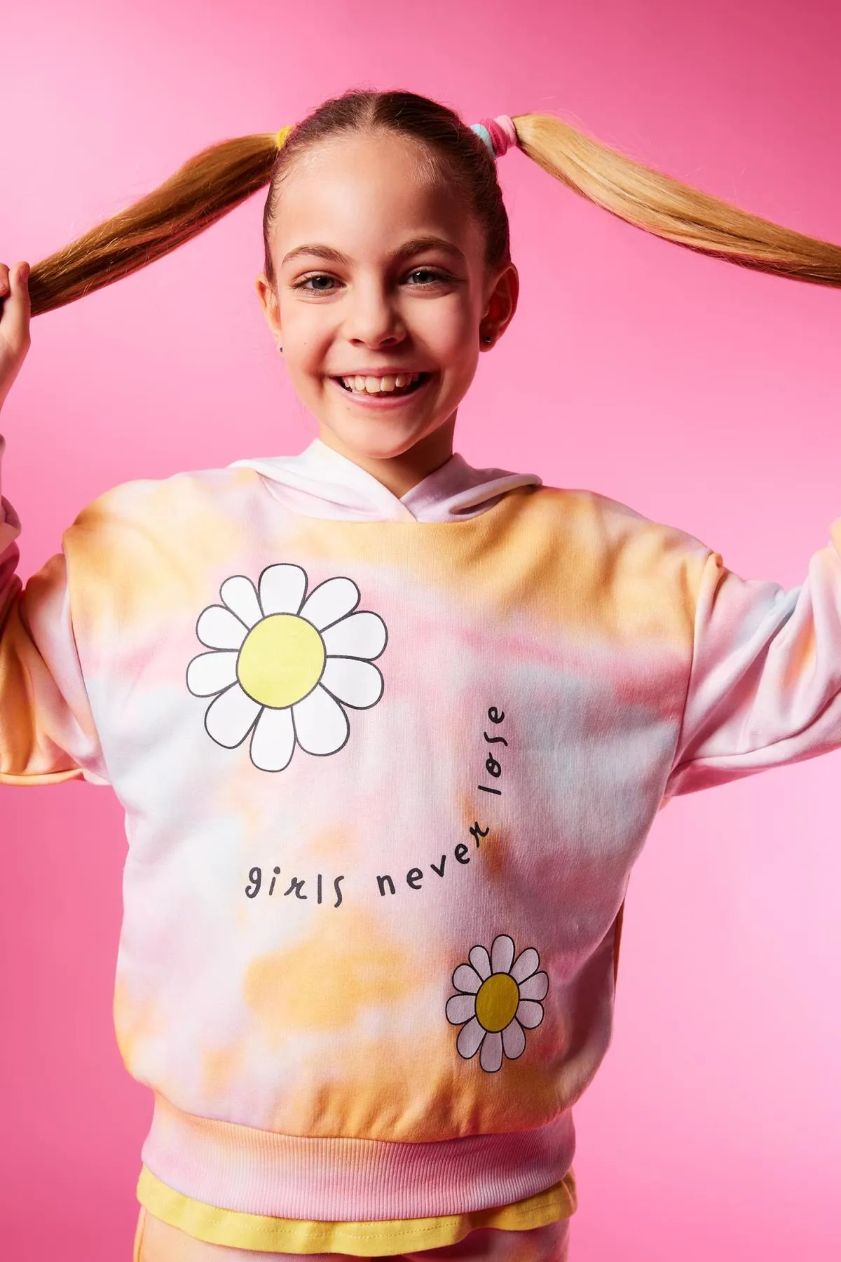 DeFacto  Dickes Mädchen-Sweatshirt mit Kapuze und Blumenmuster Z4170a623sp
