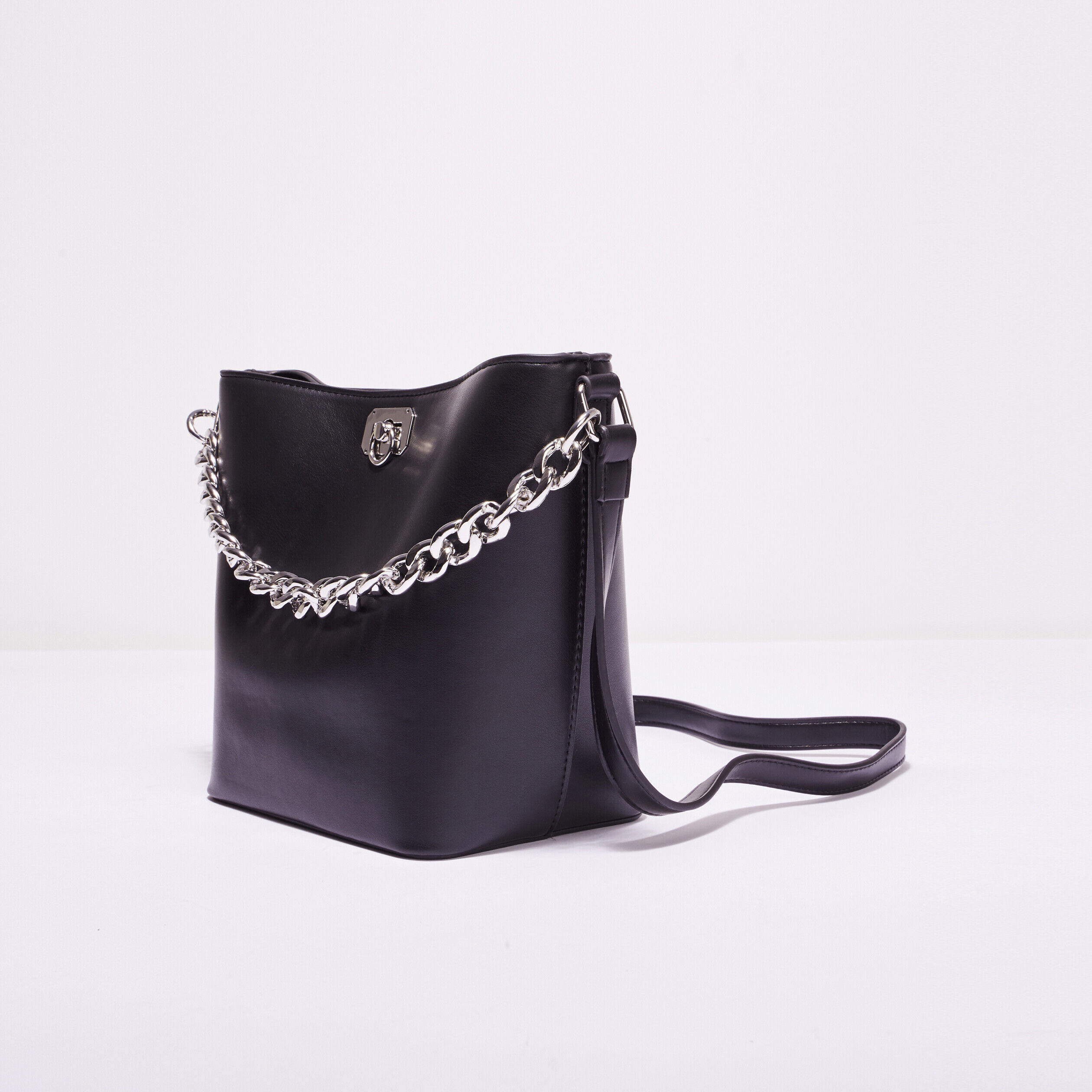 Sac avec anse chaîne noir femme | Cache Cache