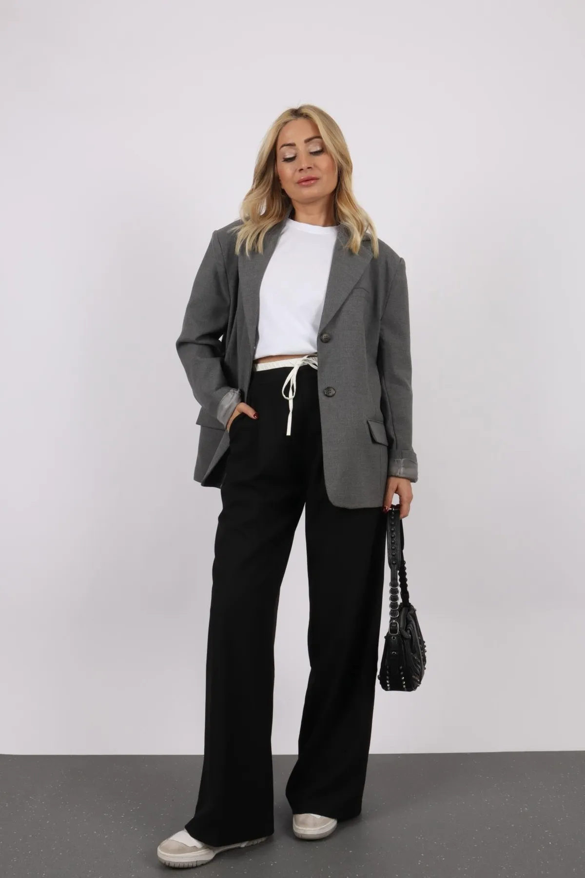 Laluvia  Schwarze Palazzo-Hose mit verzierter Taille