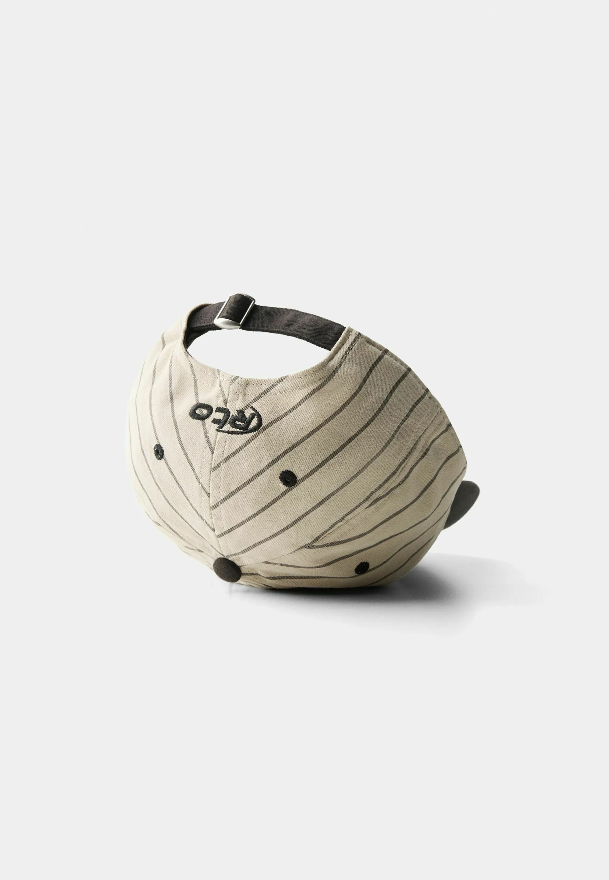 Bershka CONTRAST - Gorra