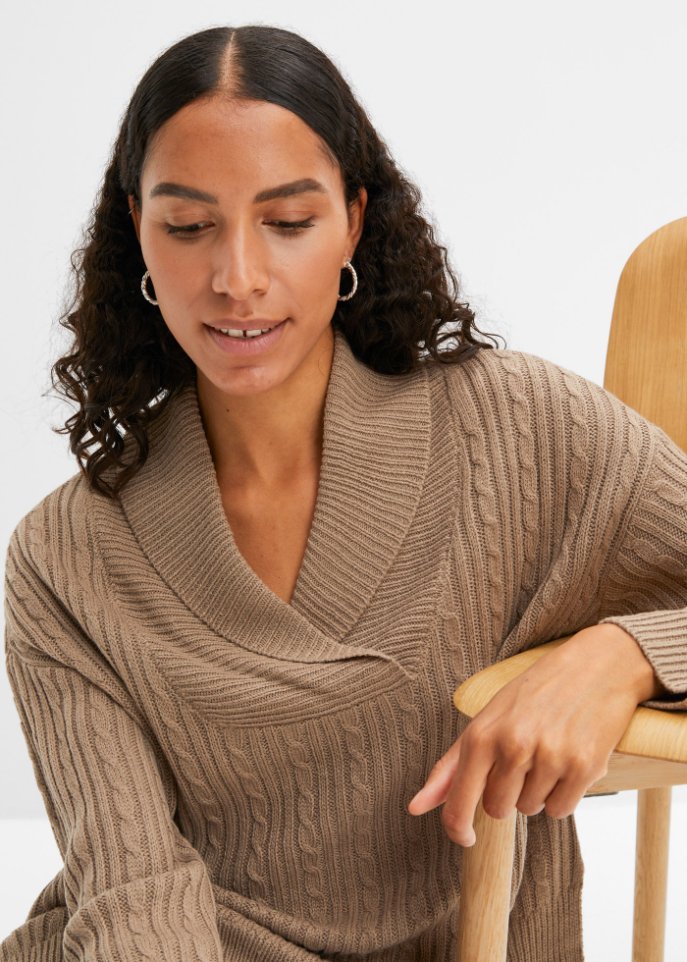 Pullover mit V-Ausschnitt und Seitenschlitzen