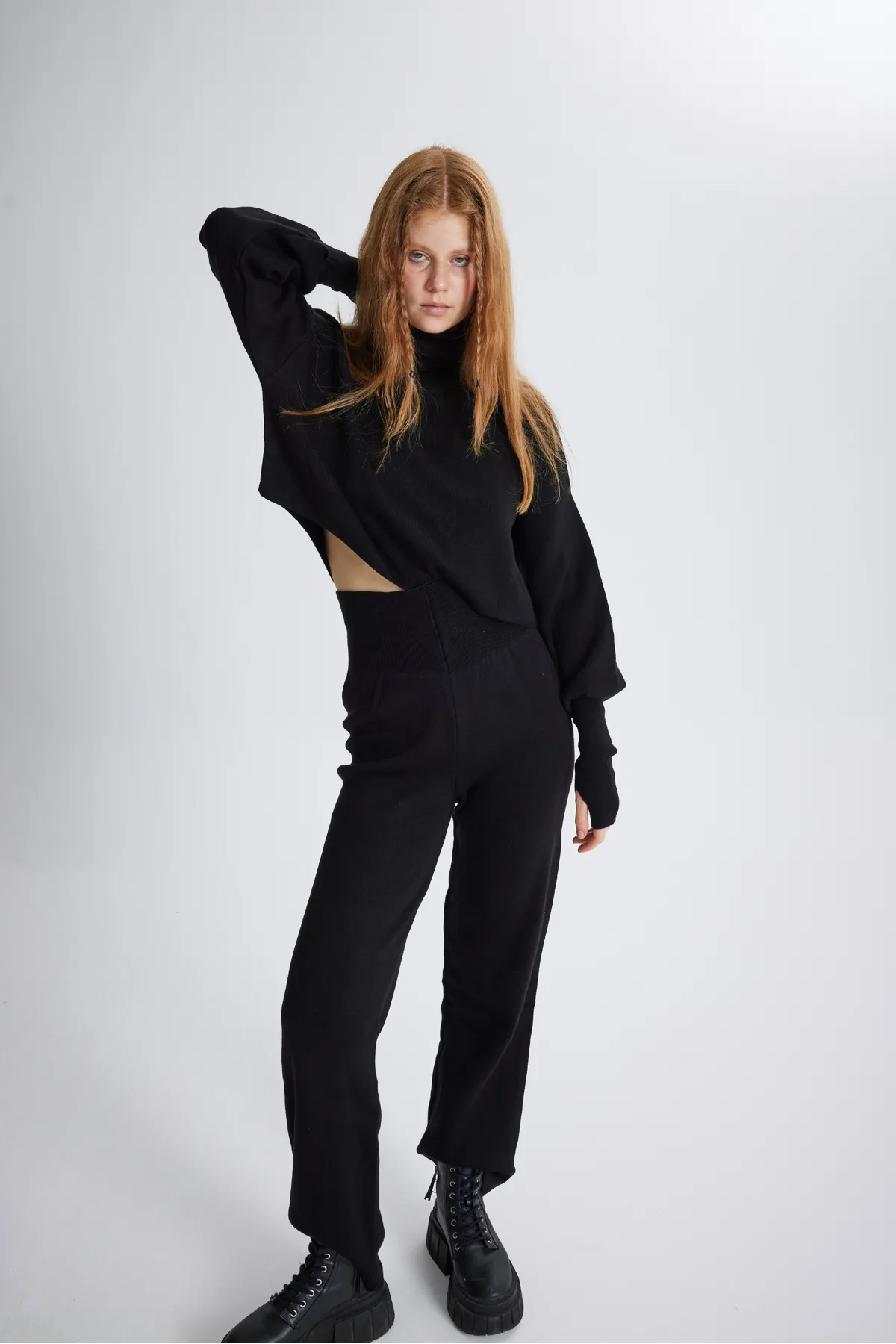 HOLLY LOLLY  Bottom Top Strickwaren Thinky Suit Schwarz