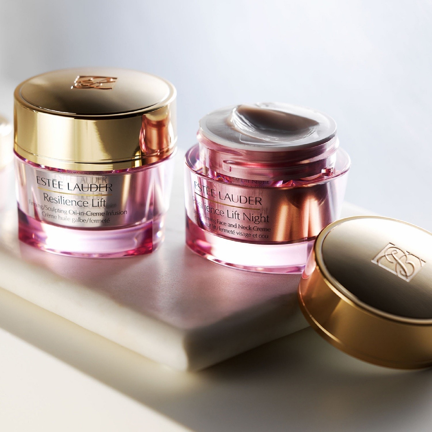 Nočný krém Estée Lauder Lift na lifting/spevnenie tváre a krku